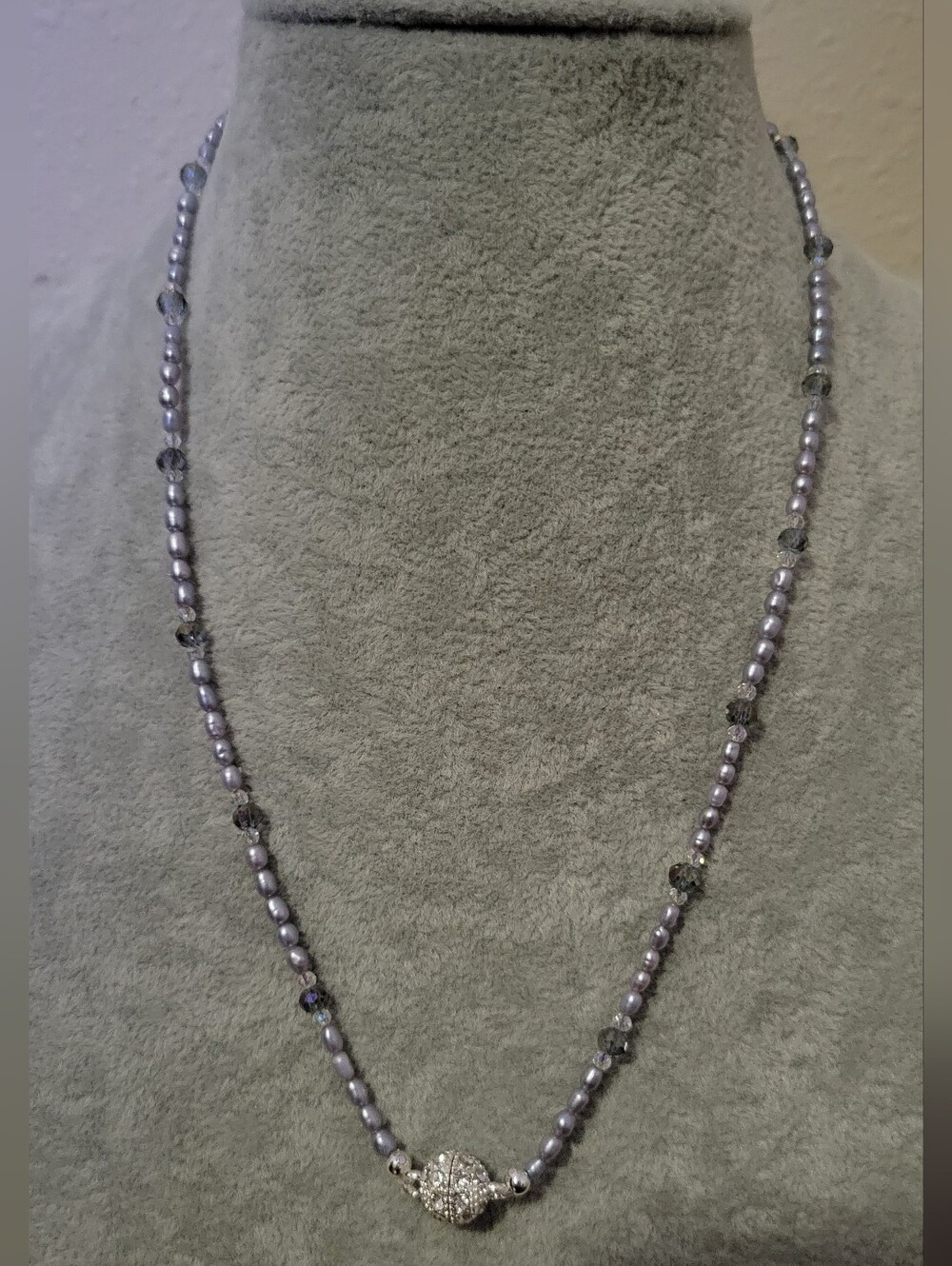 Lavender Pearl & Swarovski Crystal Necklace – Pavé Rhinestone Magnetic Clasp